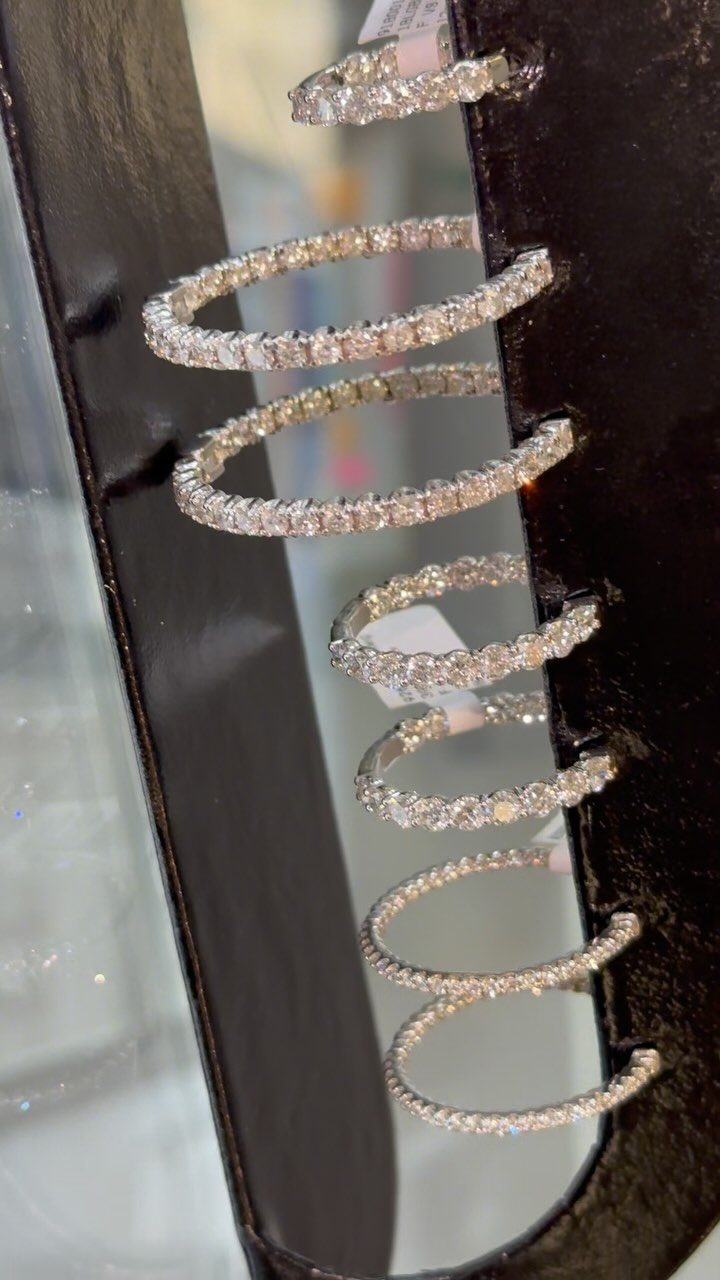 Instagram post from r.g.jewelers. This post is in position 5.